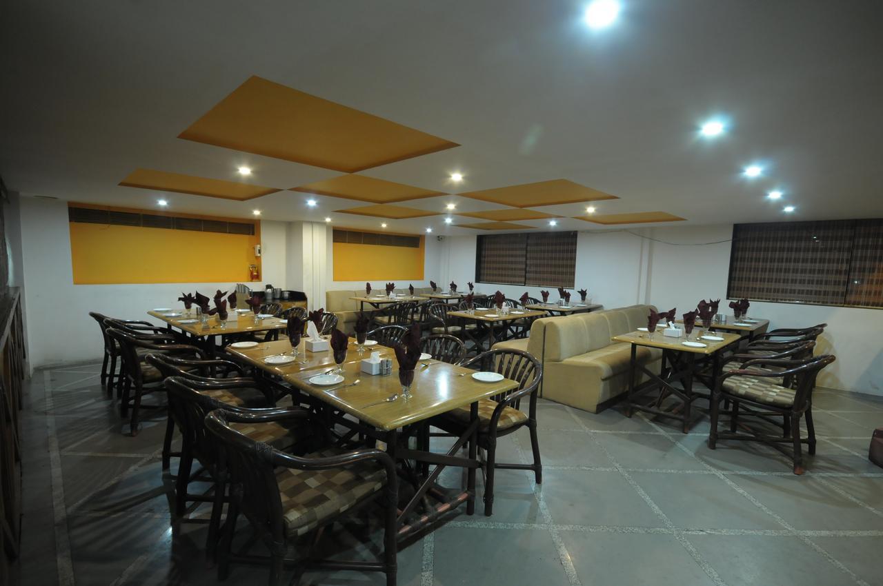 Hotel Grape City Nashik Exterior photo
